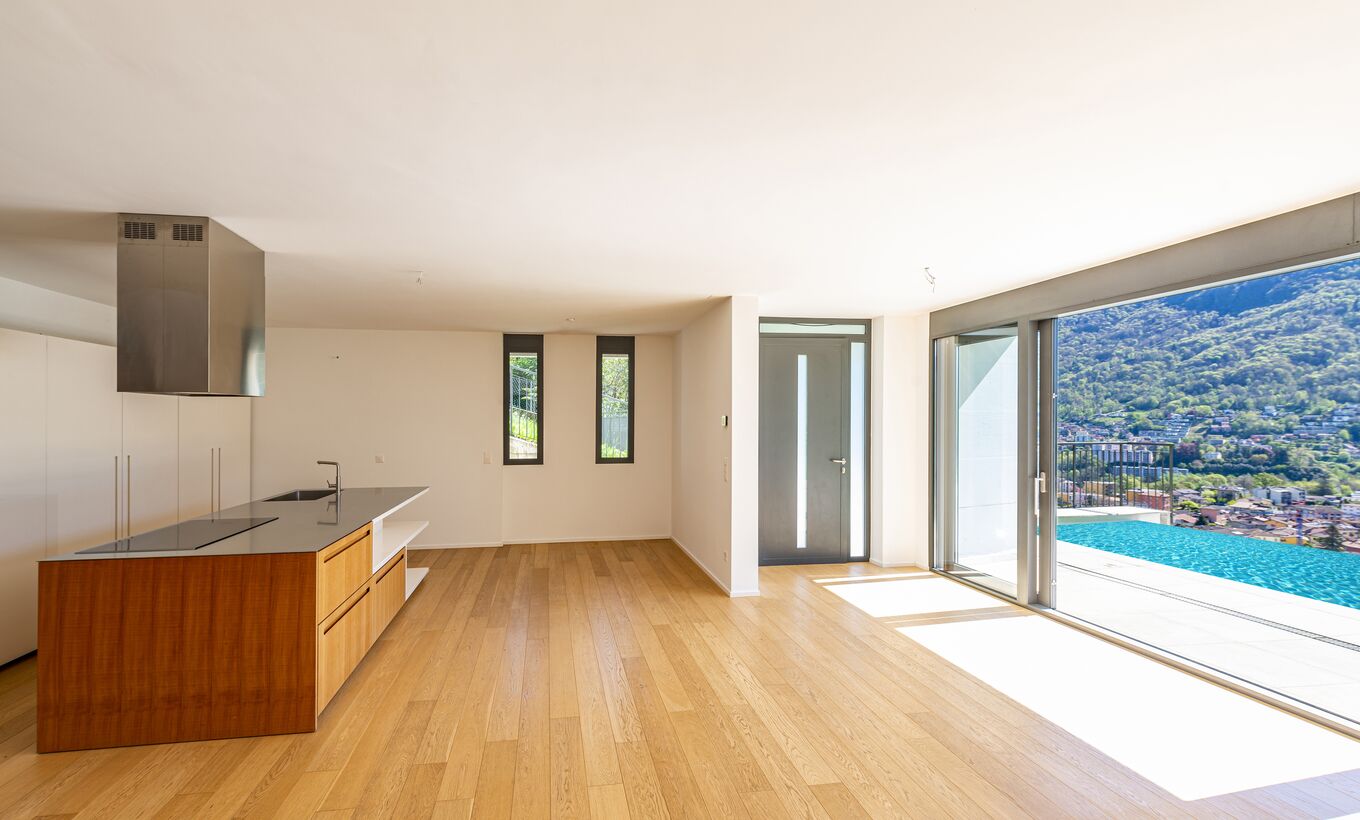 Splendido appartamento con giardino e piscina privata
