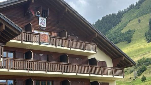 Les Trois Sapins, à l'entrée des Mosses : appartement duplex à l'étage