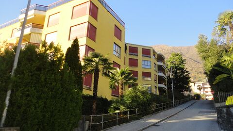 3 1 / 2 Locali - al quarto piano.