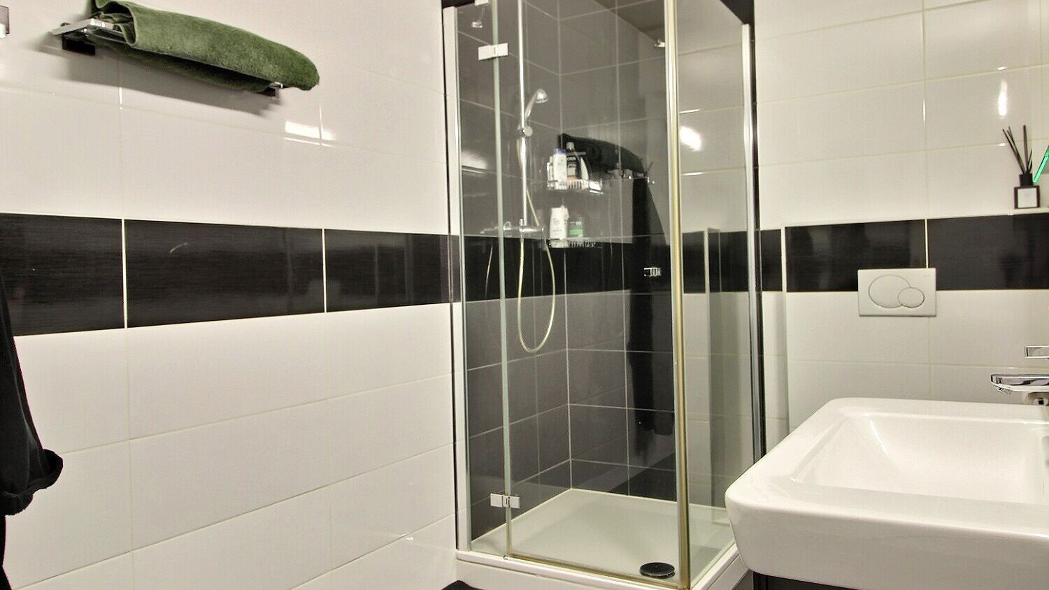 Picture 10