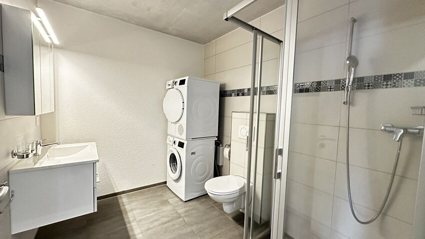 Apartment front & rear view