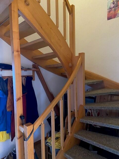 Eine Treppe verbindet die Etagen