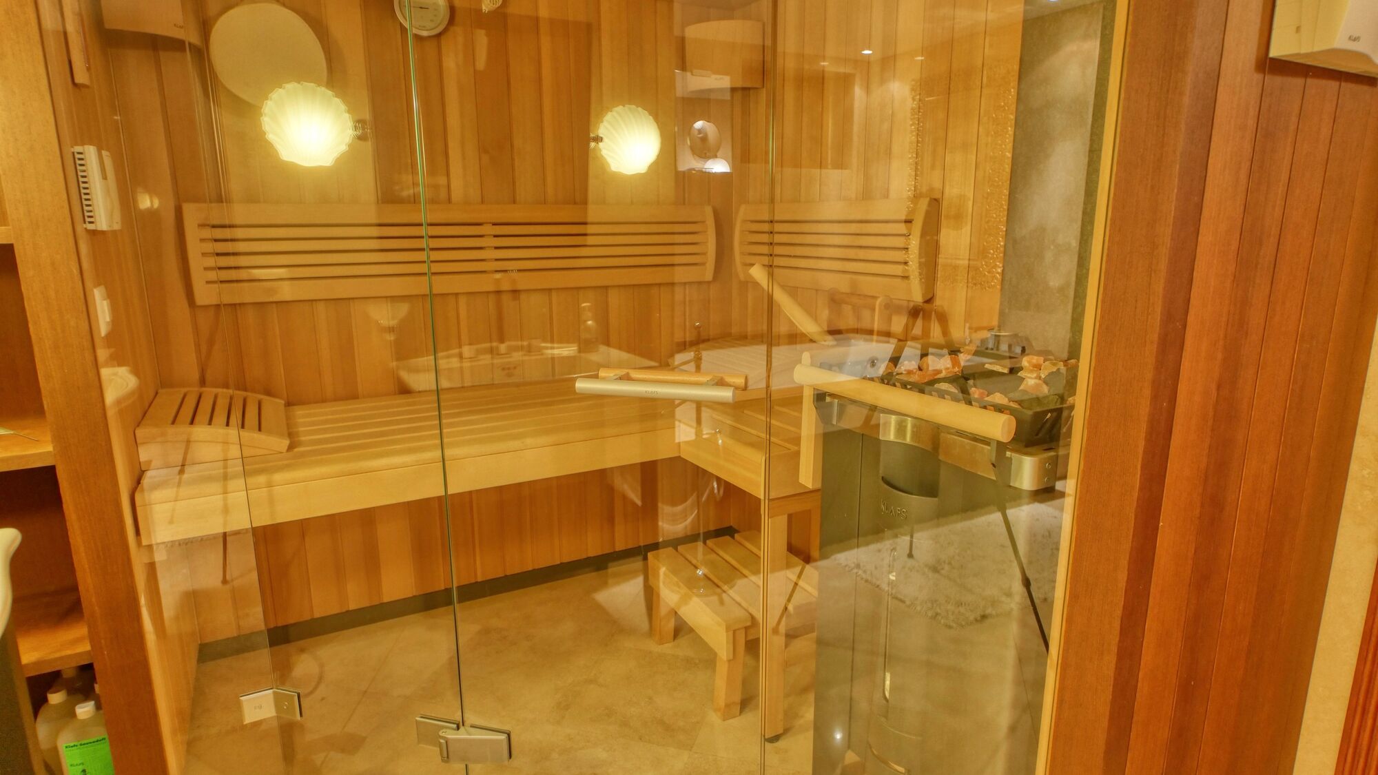 Picture 3