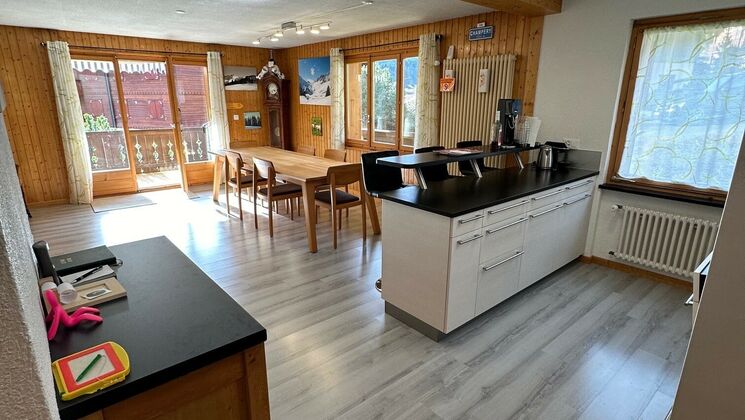 Spacieux et superbe appartement à Champéry à 2 pas du téléphérique