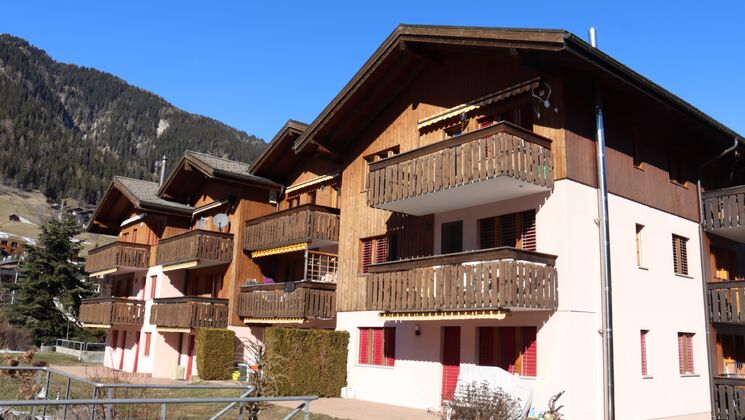 Appartement CH-3994 Lax
