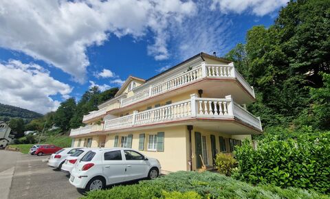 5.5-room apartment on 142 m² of land