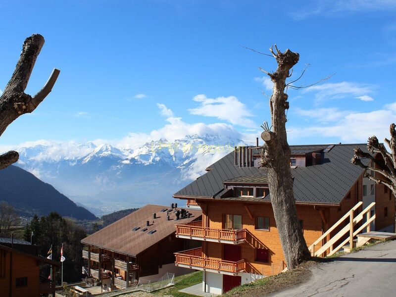 New 3 bedroom apartment (104m2p) available as primary holiday or primary use also for foreigners