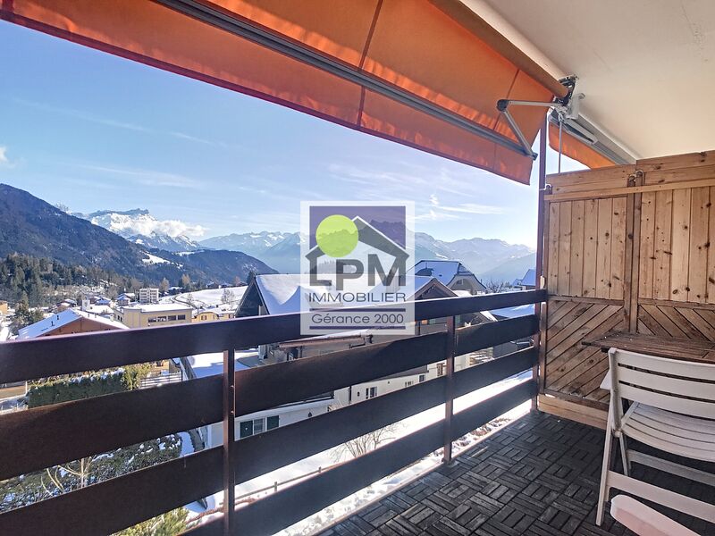 Renovated studio for rent year-round