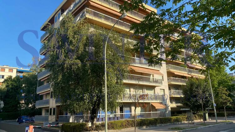 Апартаменты в поэтажной собственности FR-74000 Annecy