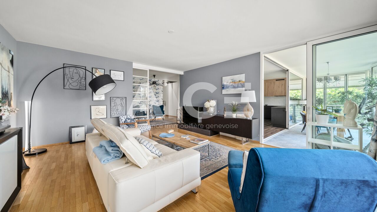 Magnificent, bright apartment 2 steps from Eaux-Vives station