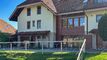 Impressionante casa di campagna multigenerazionale a Iffwil