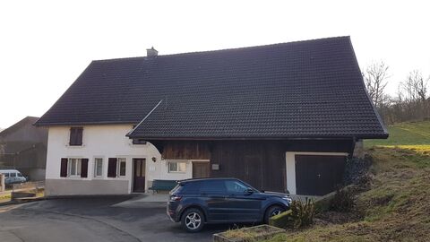 Ferme rénovée, 8 pces,
parcelle 1000 m2