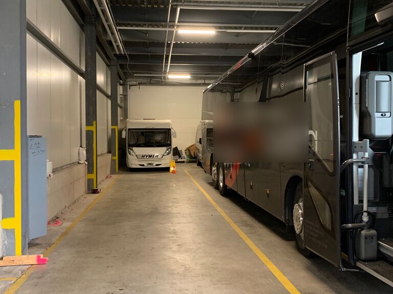 FOR RENT - Warehouse 400m2 - Ground floor