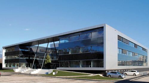 Bureaux de 1'244.00 m2 à louer