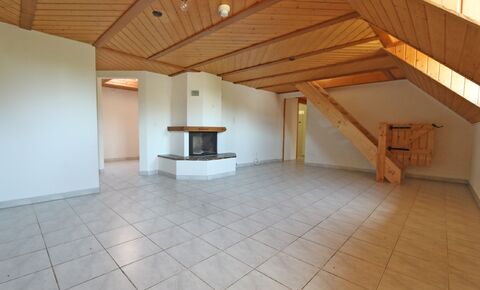 Maisonettewohnung mit lauschiger Laube
