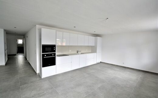 Appartement neuf de 4,5 pièces au centre du village.