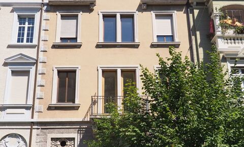 Renovated 3.5 room apartment in an Art Nouveau building with elevator