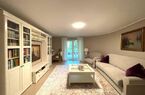 Herrliche Villa mit schönem Swimmingpool in exklusiver Wohngegend