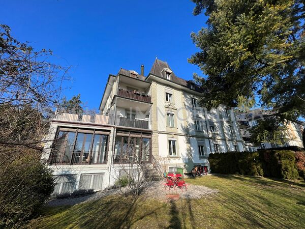 Bel appartement de 4½ pièces dans le quartier de Gambach avec pl. int.