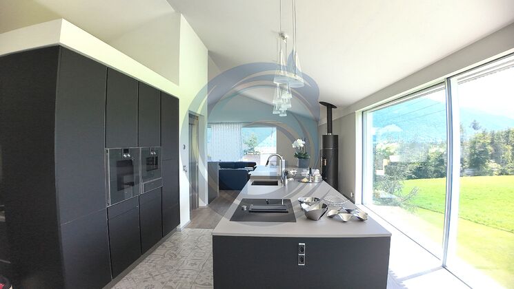 MAGNIFIQUE VILLA CONTEMPORAINE DE 7.5 PIÈCES À MORLON
