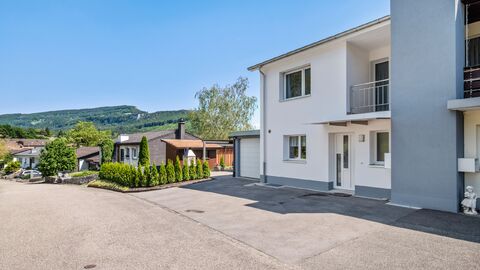 5.5 Zimmer-Doppeleinfamilienhaus + Hobbyraum