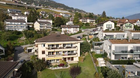 A SAISIR - BEL IMMEUBLE LOCATIF DE 6 LOGEMENTS AVEC VUE SUR LE LAC