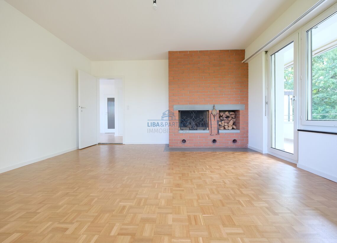 Wohnzimmer mit Kamin Wohnzimmer mit Kamin