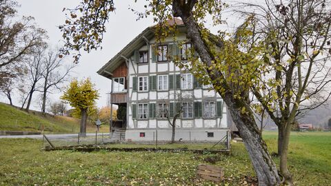 House for refurbishment CH-3663 Gurzelen