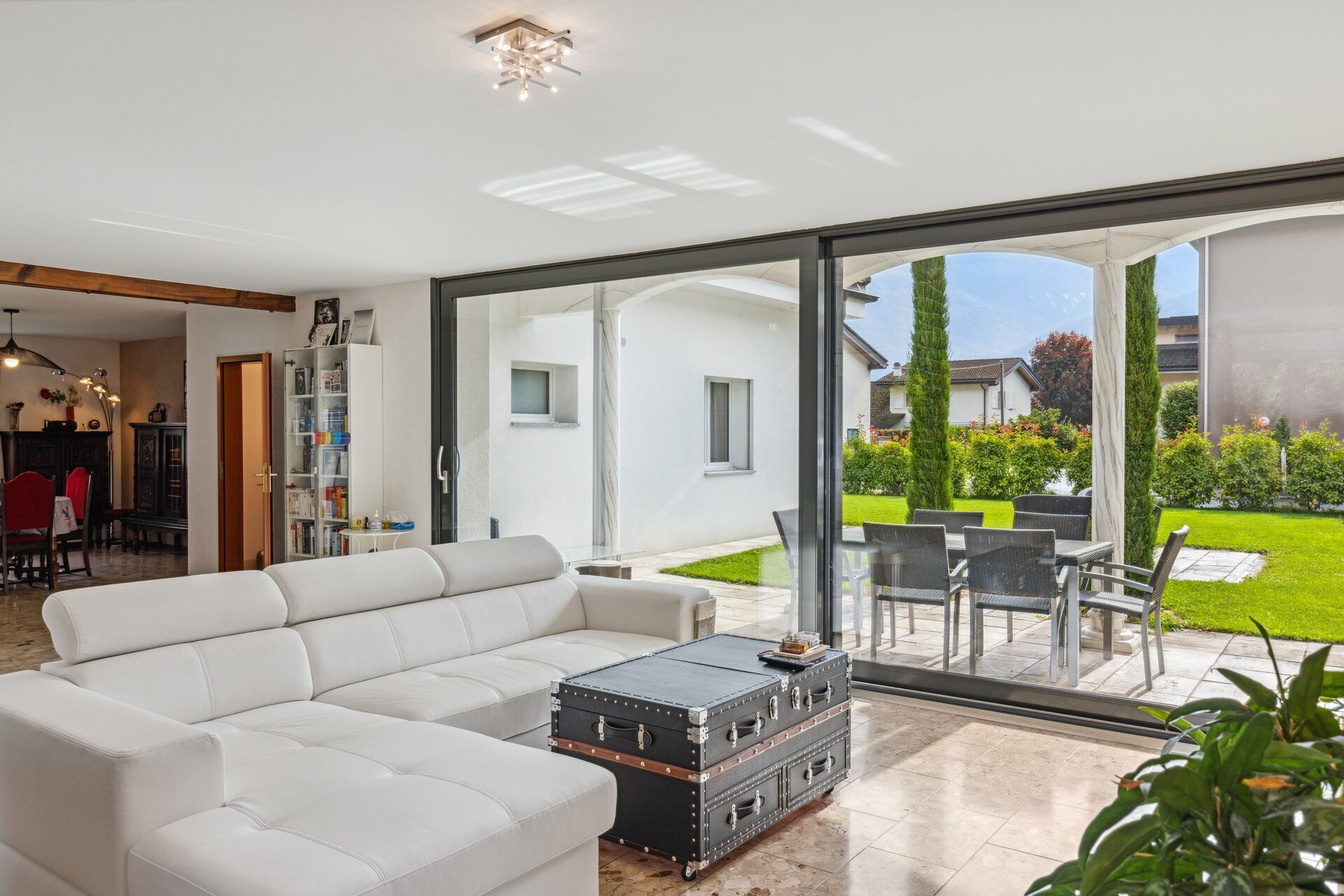 4.5 room living room with private terrace