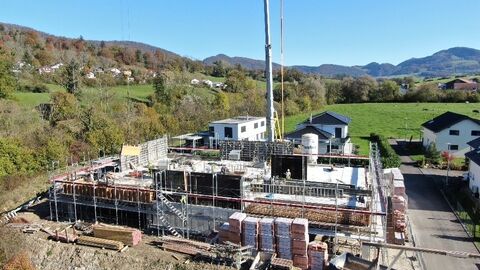 Magnifique appartement de 3.5 pièces avec jardin de privatif de 345 m2