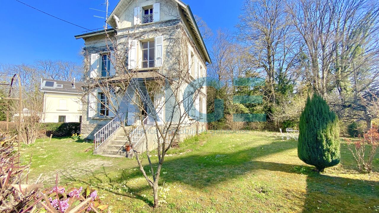 Villa au charme authentique à rénover sur Chambésy