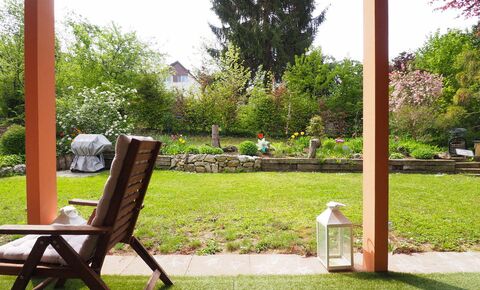 Modern garden apartment in a quiet location with parking space