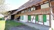 À vendre:
Ancienne ferme partiellement transformée
Avec potentiel