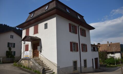 Rental house 8 rooms - 268 m2