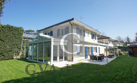 Superb house in perfect condition near the village center of Vésenaz