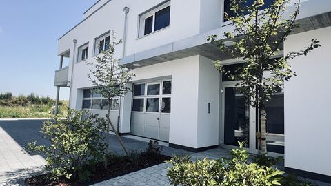 Gewerbelokalität mit Lager und Büro in Tafers