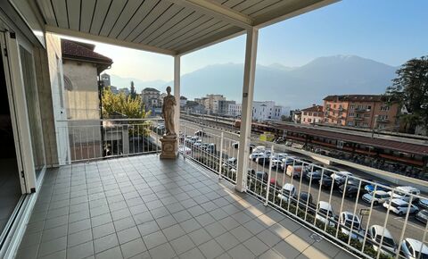 MURALTO,
VENDIAMO BELL'APPARTAMENTO ANCHE COME RESIDENZA SECONDARIA