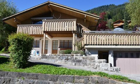 Vacation chalet CH-1659 Rougemont, Proche du centre