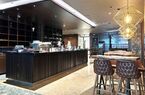RESTAURANT/LOCAL COMMERCIAL D'ENV. 418 M2 
SITUE SUR LE BD DE PEROLLES