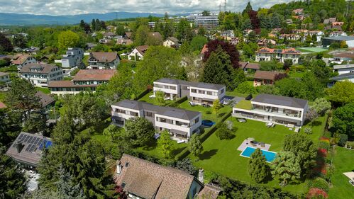 House CH-1052 Le Mont-sur-Lausanne
