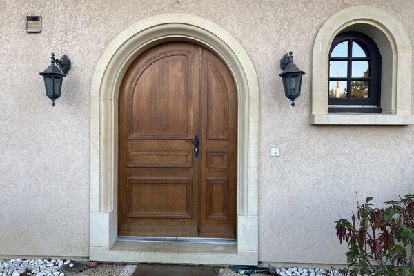 Beautiful detached villa to renovate