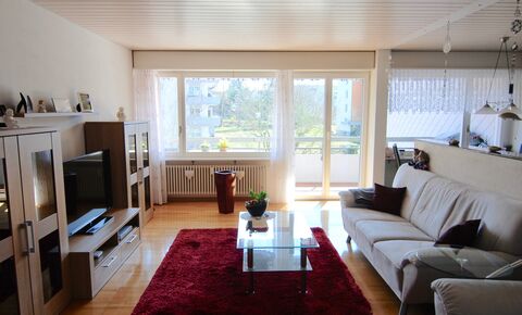 Renovierte, ruhig gelegene 4.5 Zi.-Wohnung an Sackgasse
