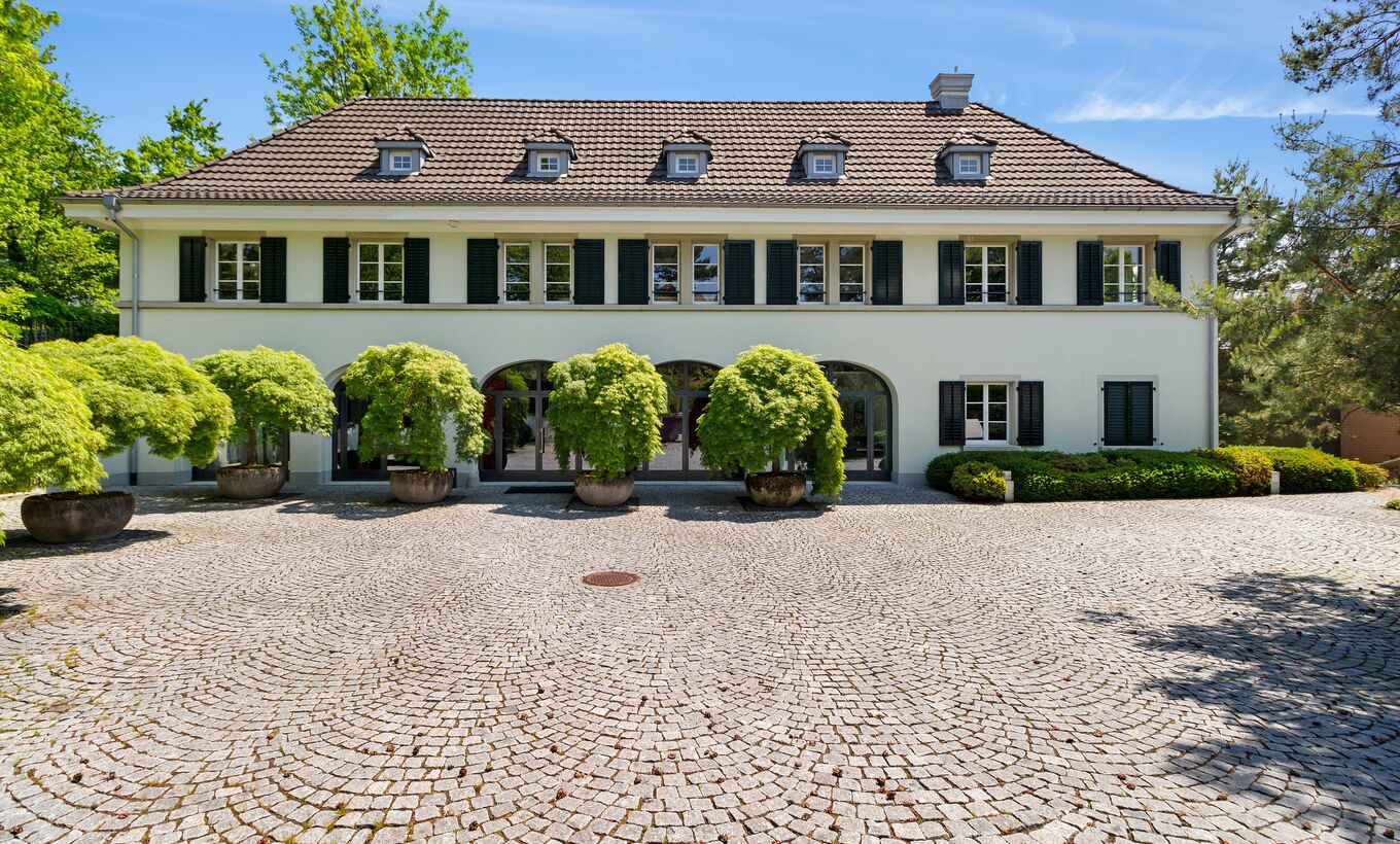 Exclusive city villa on the picturesque Zürichberg
