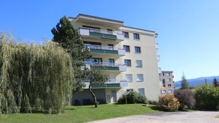 4.5 Zimmerwohnung in sehr ruhiger und grüner Lage.