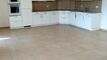 SPACIEUX ATTIQUE TRAVERSANT DE 3,5 PCES AVEC BALCON ET GRANDE TERRASSE