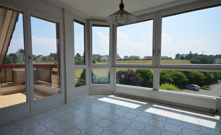 Appartement de 4.5 pièces avec 2 balcons et un garage