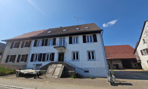 Maison villageoise de 3 appartements
