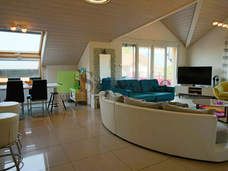Appartement 4,5 pièces avec vue partielle lac