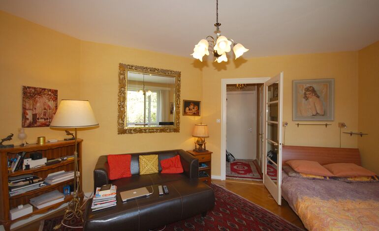 Studio idéalement situé sur la rive droite