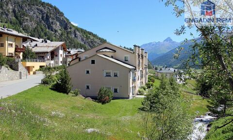 Sunny 3.5-room apartment in the Albula hills
Second home